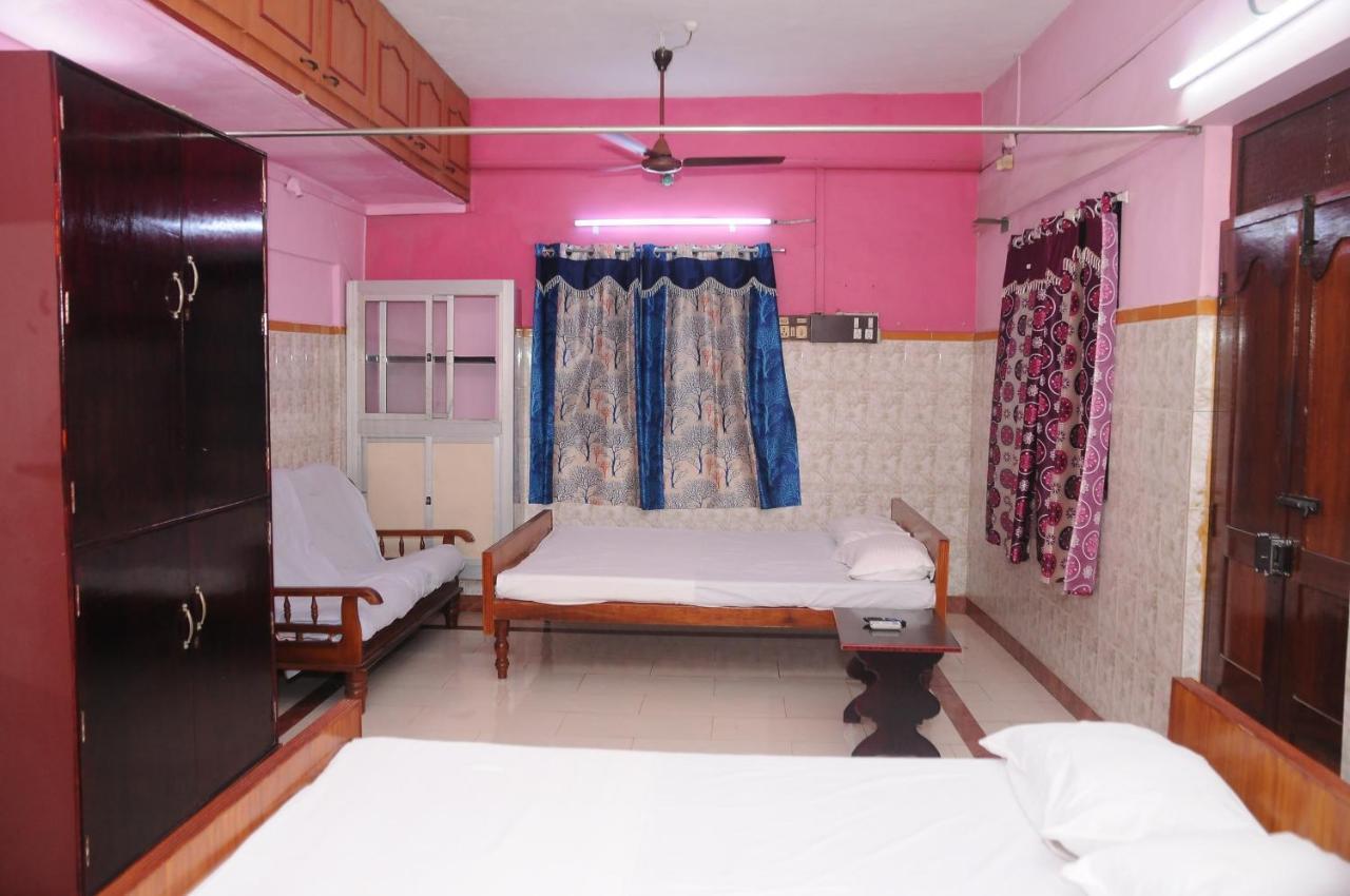 Gsr Stayhome Puducherry Buitenkant foto