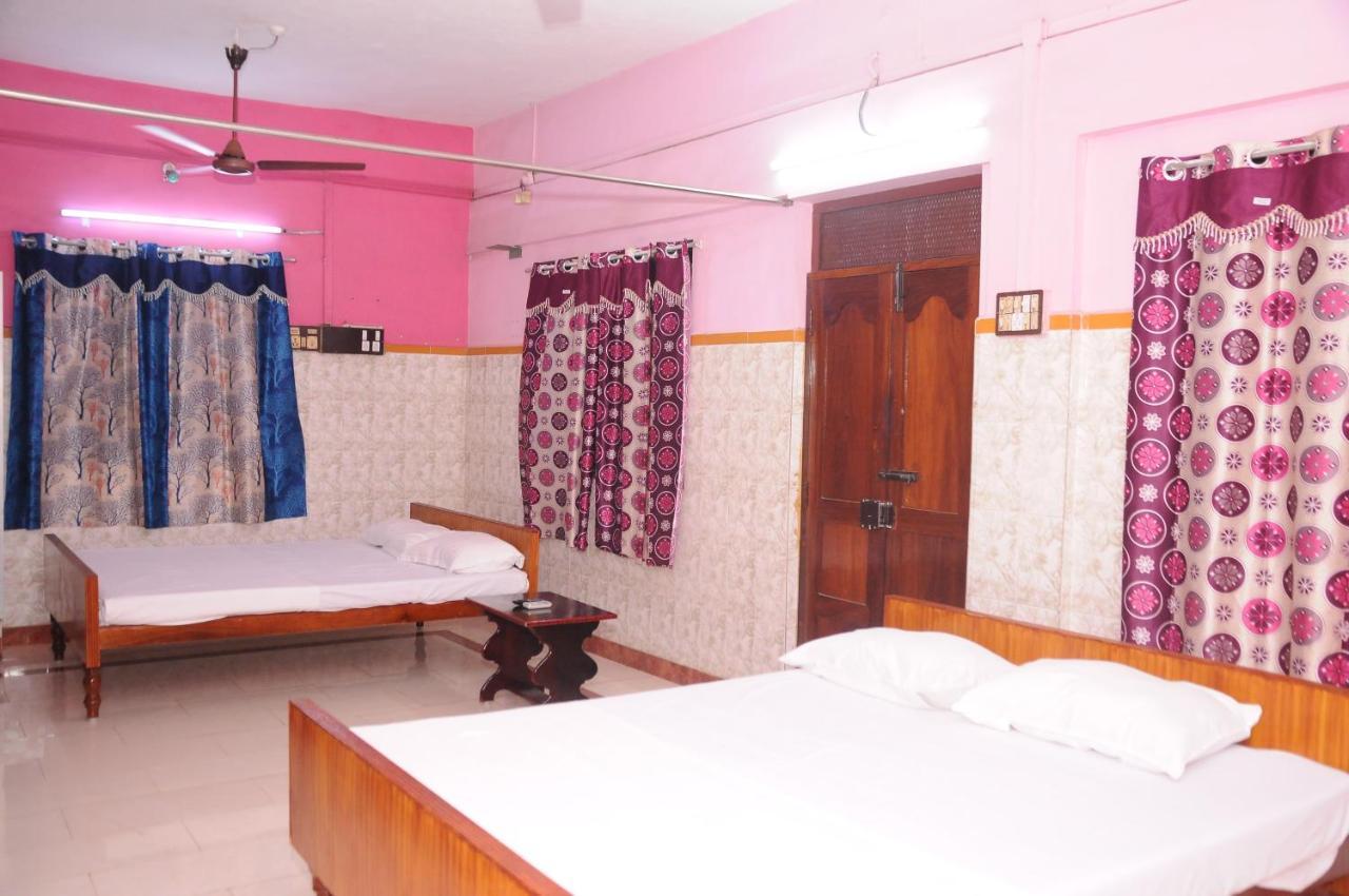 Gsr Stayhome Puducherry Buitenkant foto
