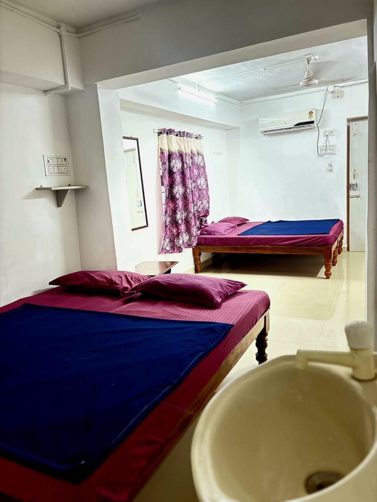 Gsr Stayhome Puducherry Buitenkant foto