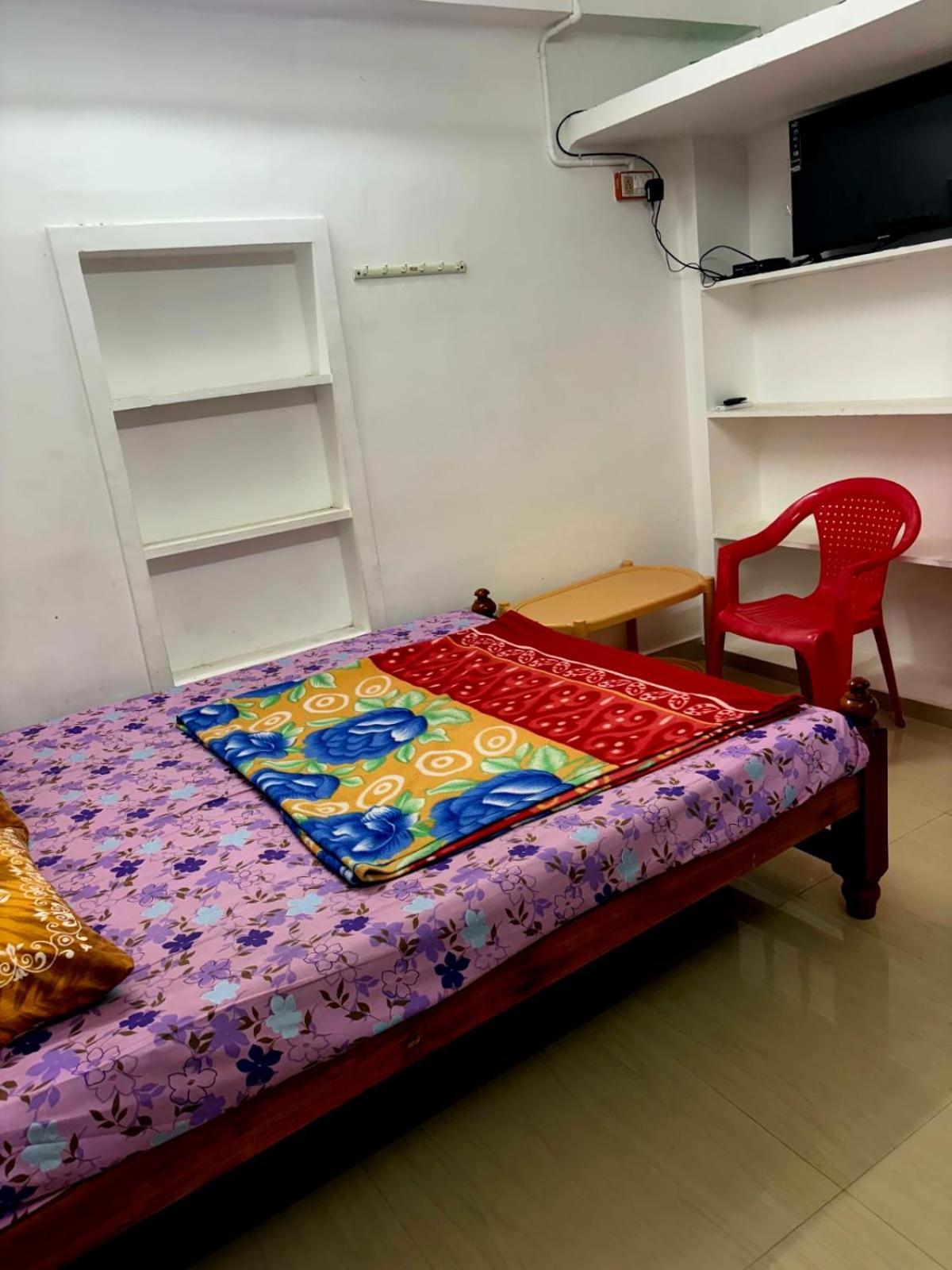 Gsr Stayhome Puducherry Buitenkant foto