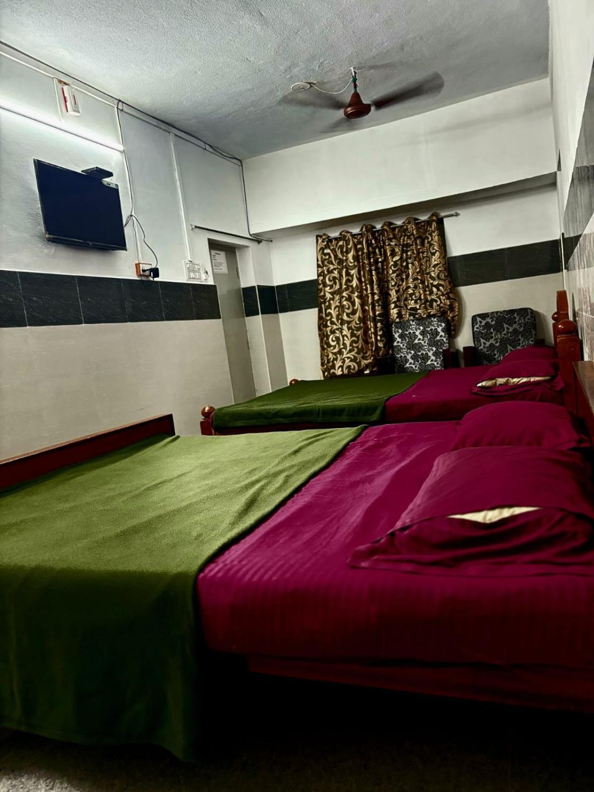 Gsr Stayhome Puducherry Buitenkant foto