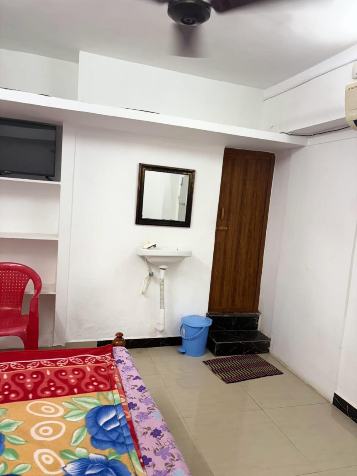 Gsr Stayhome Puducherry Buitenkant foto